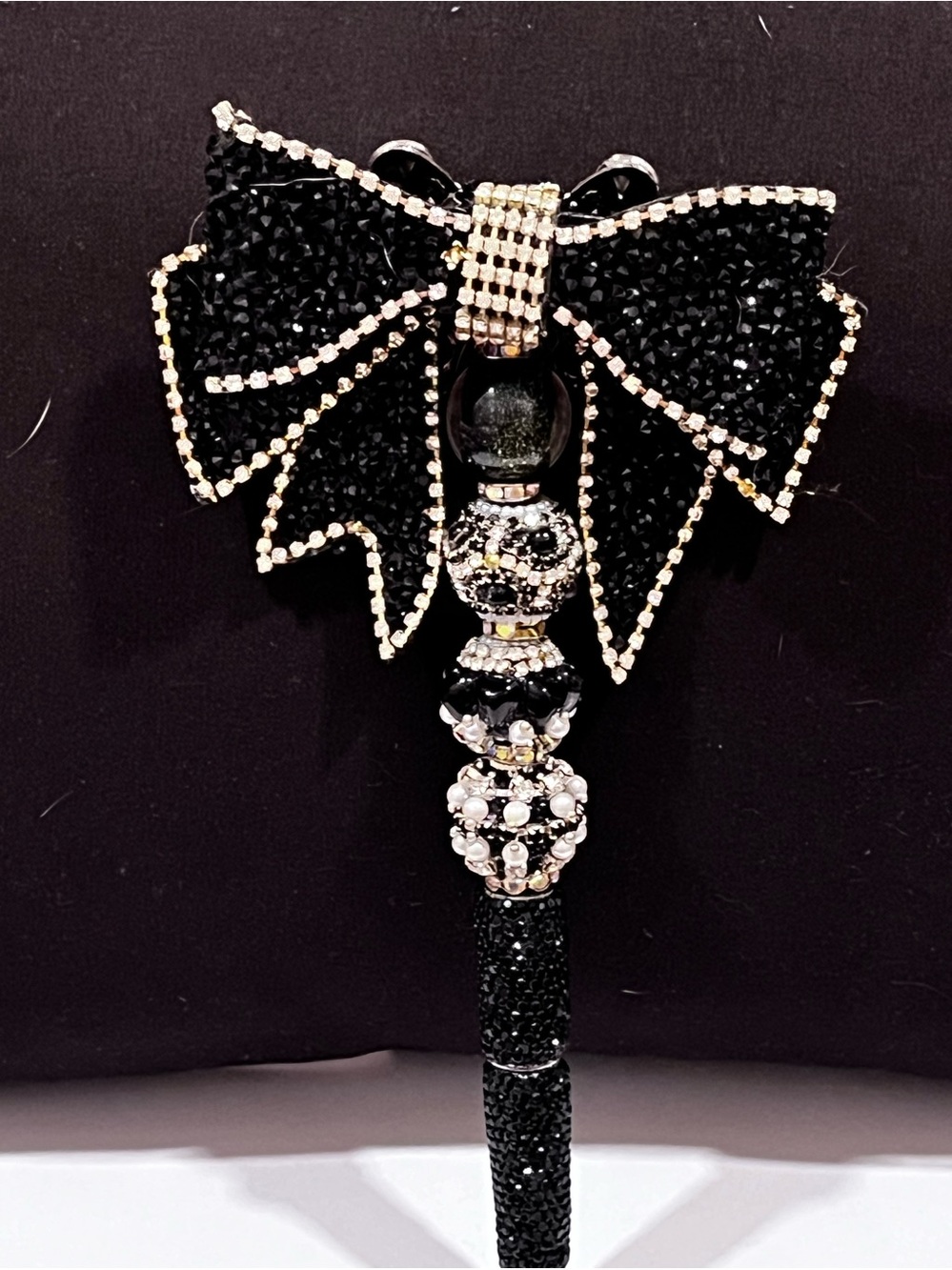 Black and silver rhinestone encrusted bow focal fancy beaded pen